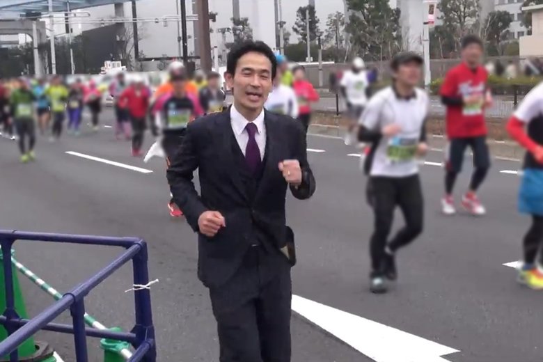 東京マラソンを完走。翌日の新聞にも掲載された