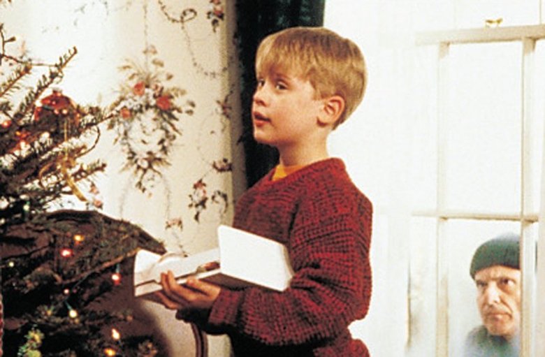 ▲そんな時､2人組の泥棒がケビンの家にやってきてしまいます。さぁ､果たしてケビンは泥棒から家を守ることができるのか！？
(C)2016 Twentieth Century Fox Home Entertainment LLC. All Rights Reserved.