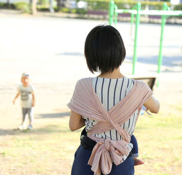 公園で遊ぶ子供を見守る時間がしんどい時の対策や工夫