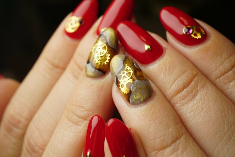 ぜんまいの音が聞こえてきそう