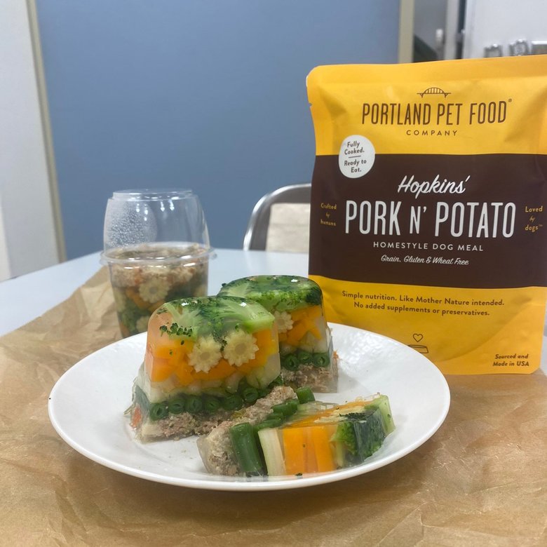 宮前さんがプロデュースしている犬のフード