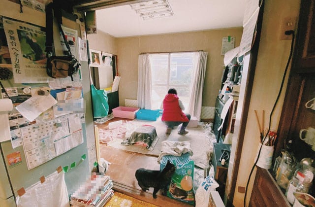 納骨が済んだ後、友人が実家の整理を手伝いに来てくれた