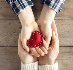 霜降り明星・粗品さんが母親への想いを告白！「なかなか言えない」