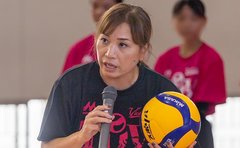 元バレー竹下佳江 2歳息子連れ単身赴任「産休育休つき監督」で拓いた新時代
