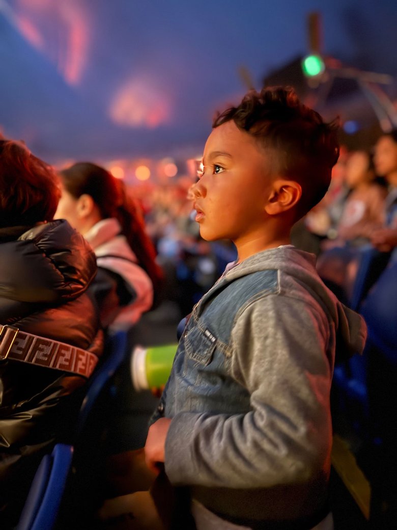 長男は今ではサーカスが大好きになり、動きやセリフを暗記するほどに