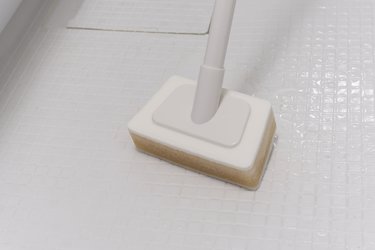 #茂木流掃除 の浴室カビ掃除　壁と床の掃除術