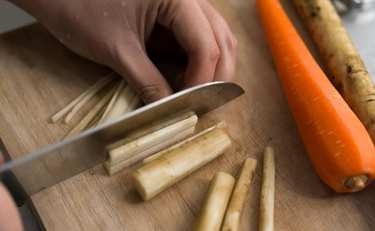 ごぼうが美味！北陽・伊藤さおりさんの“豚バラレシピ”はやみつきに！