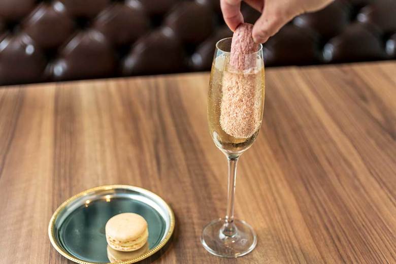 シャンパーニュ エ マカロン 1,382円（税込）