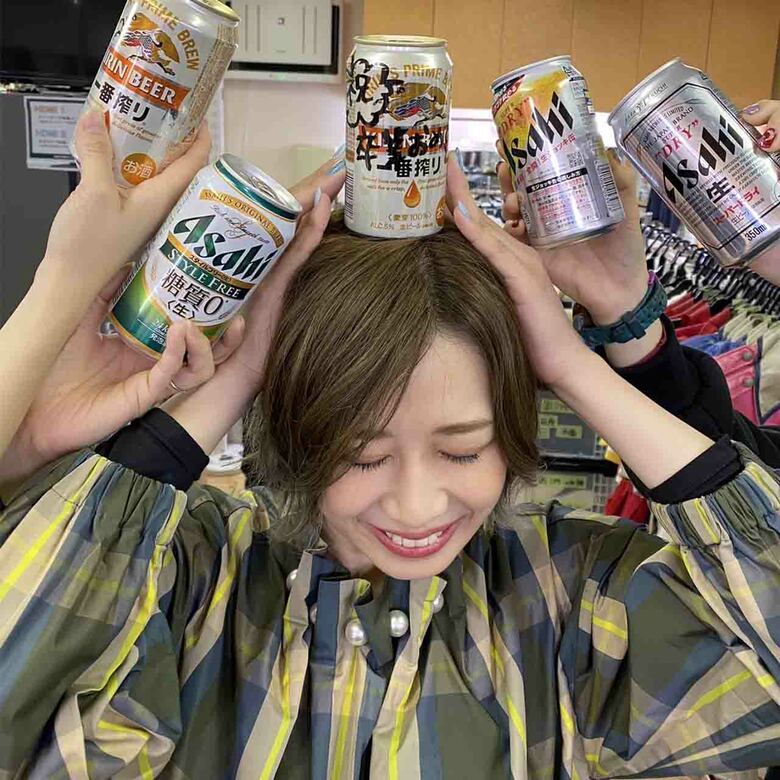 AKB48に12年在籍し、2021年に卒業。みんながお祝いしてくれた