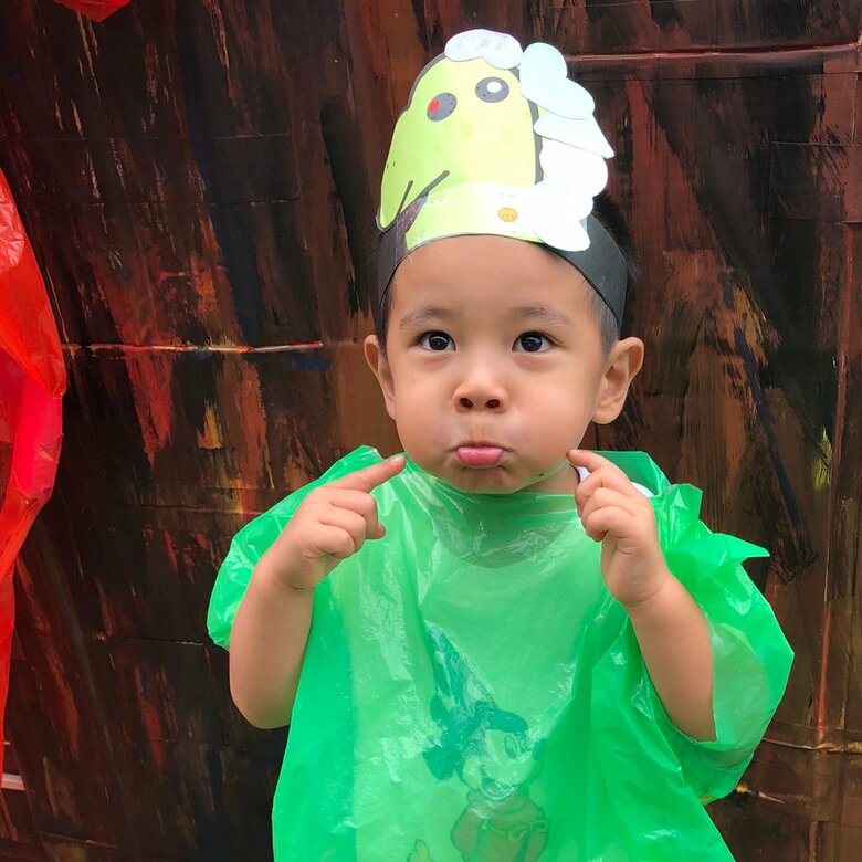 ▲お遊戯の発表が終わり、ホッとした様子の息子・晴太朗。