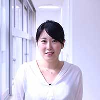 山梨県北杜市白州町出身。2019年より山梨と東京の二拠点生活を行いながら、株式会社トレジャーフットの社員として地場産業と複業人材をつなぐ事業を推進中。株式会社はじまり商店街のコミュニティビルダーとして、街づくり・場所づくりの企画運営も担当。他にも山梨の魅力を発信する多彩なプロボノ活動を展開する。