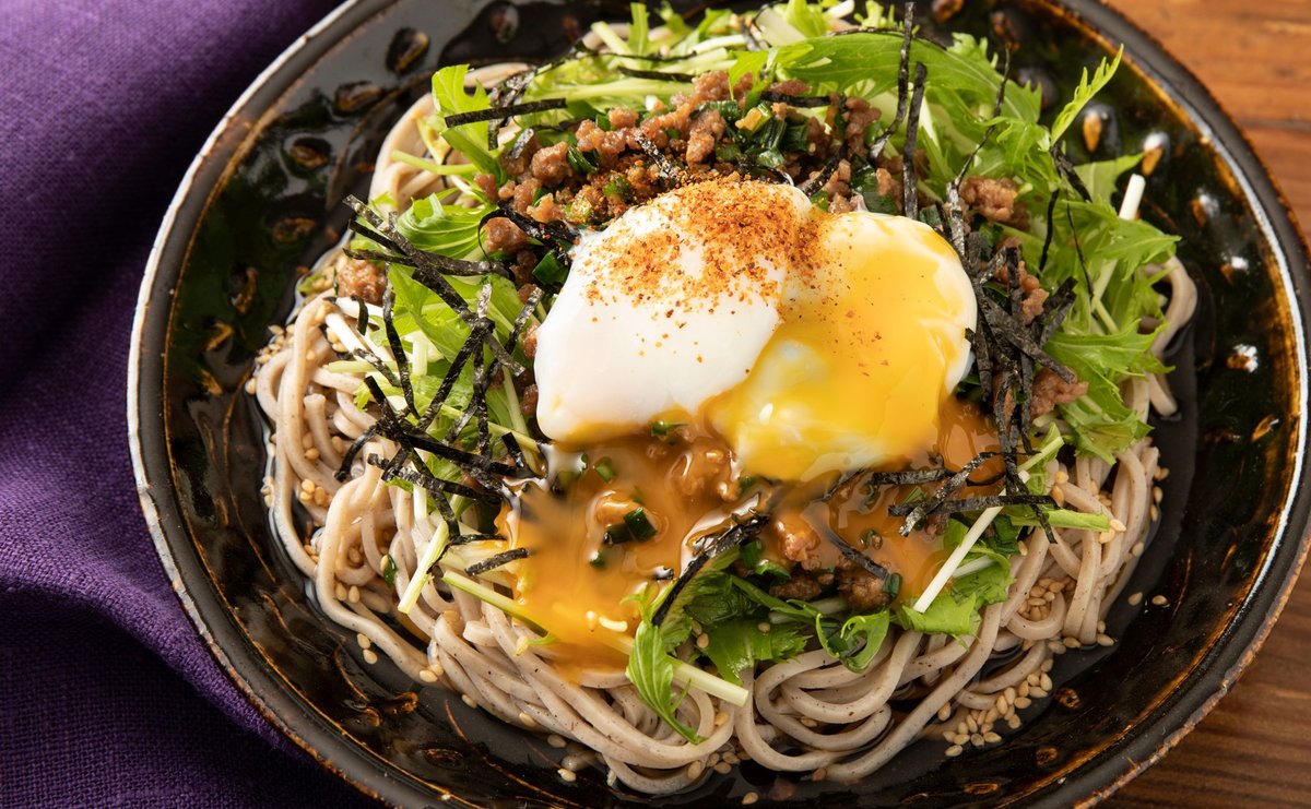 豚そぼろとにらのそばサラダレシピ「甘辛いそぼろが食欲をそそるよ
