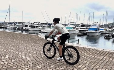 「自転車でやせない」「足が太くなる」のは乗り方の問題！子どもの送迎や通勤で効率的にお腹も凹む方法