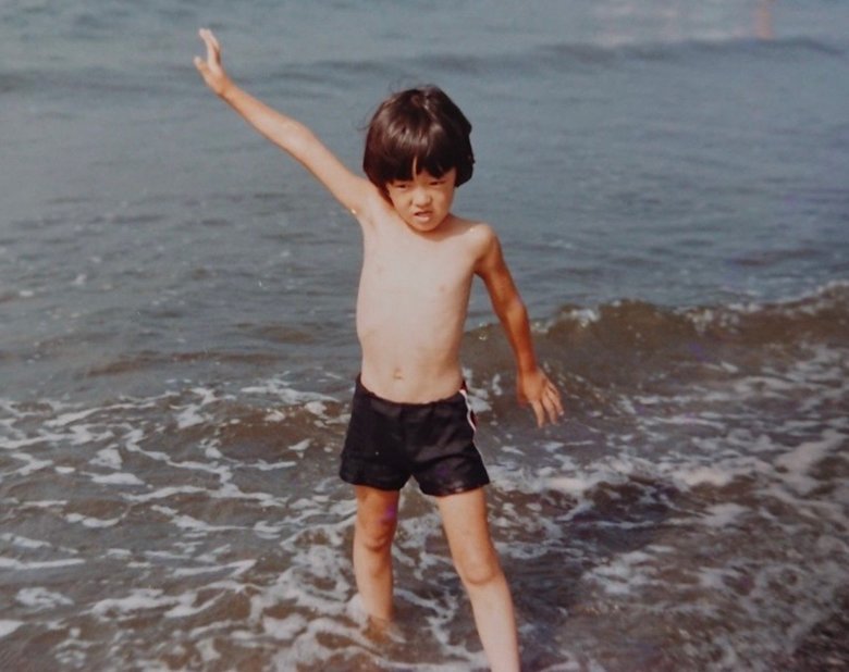 幼少期のですよ。