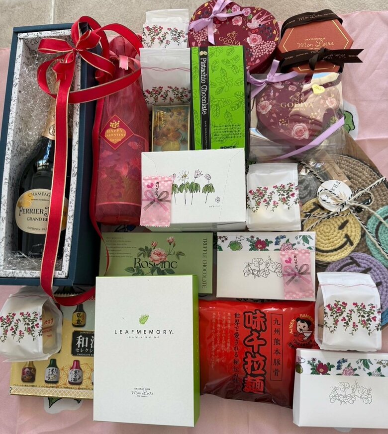 今もバレンタインにはたくさんのチョコやお酒、手紙が届く