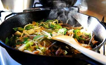 みやぞんさんの自炊飯「こういう料理が結局、一番美味しい」