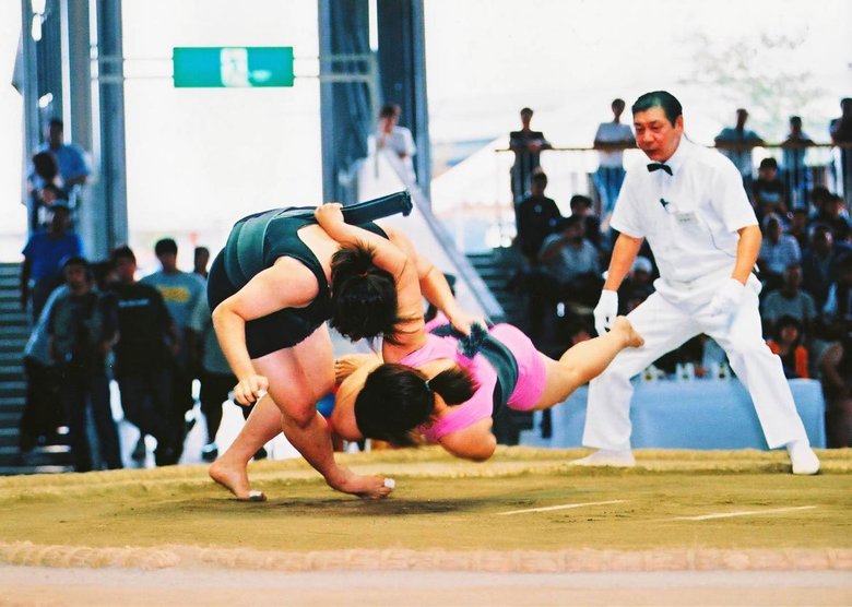 高校3年時には第1回となる相撲の世界大会に出場した