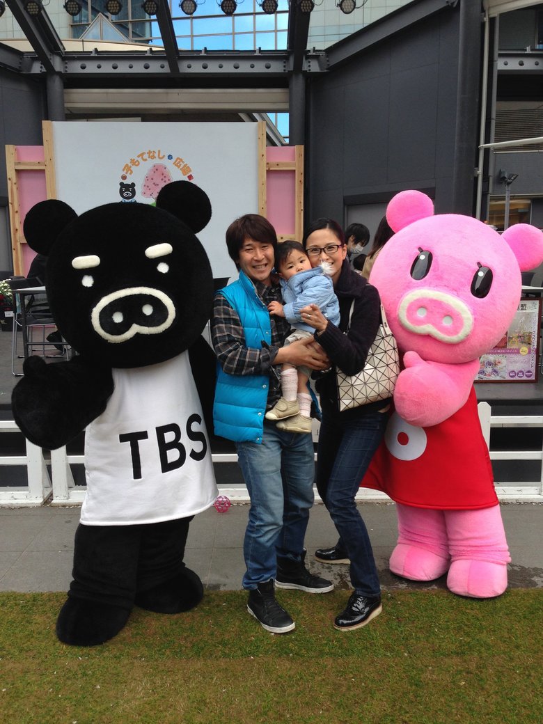 2014年４月、TBSのイベントで、ブーブとブーナと夫と次女と