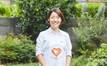 薄給社員からフリーに「シェアダイン人気No.1およねさんのおもてなし」