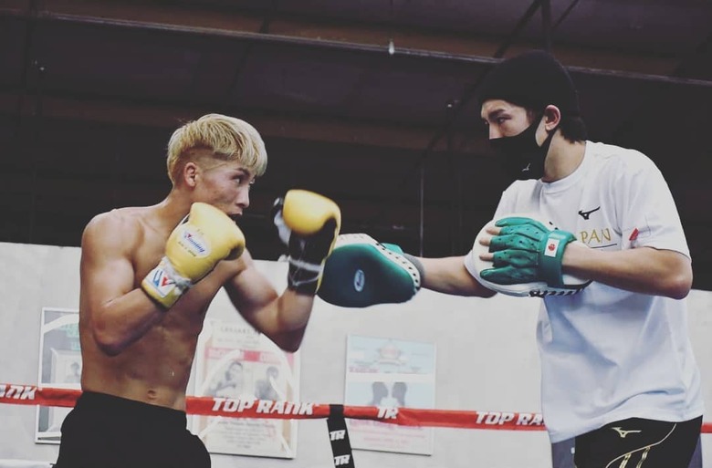 尚弥さんの試合前はチームに必ず帯同し、練習をサポートしている