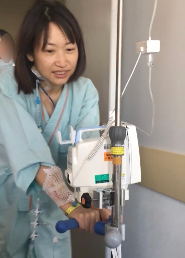 腎移植から２日。リハビリ散歩を終えてホッとする