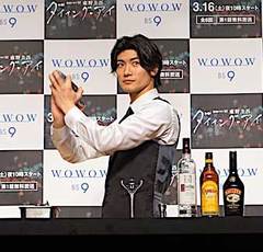 こんな店なら通っちゃう！三浦春馬さんのバーテンダー姿に思わず…