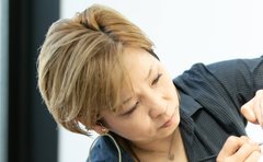 「私はブルべだからと決めつける人が多すぎる」野際陽子を20年担当したヘアメイクが指摘「大人こそかわいいピンクを選びなさい」