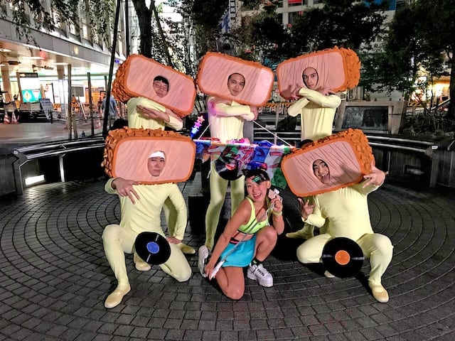 ©2020イーピャオ・小山ゆうじろう／集英社・映画「とんかつＤＪアゲ太郎」製作委員会