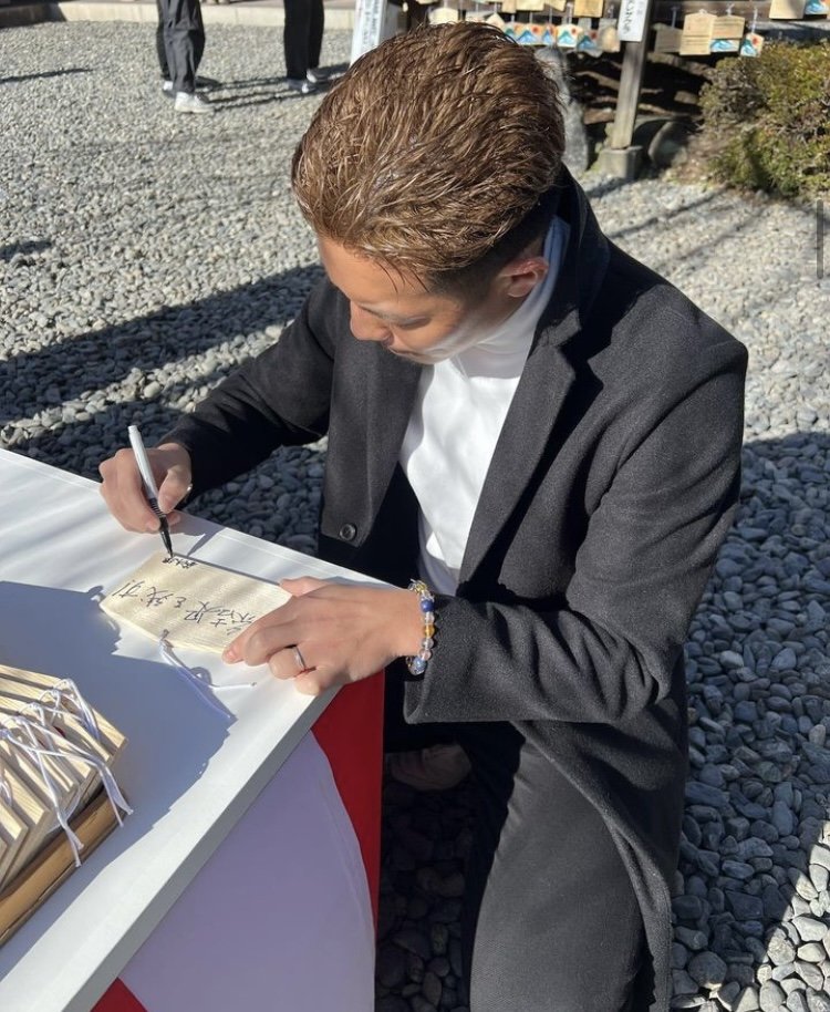 「結果を残す！」絵馬に抱負も