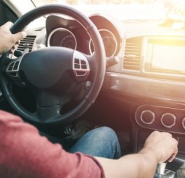 週末だけ車に乗るなら自家用車よりもお得!? 24時間いつでも利用できる“カーシェアリング”とは