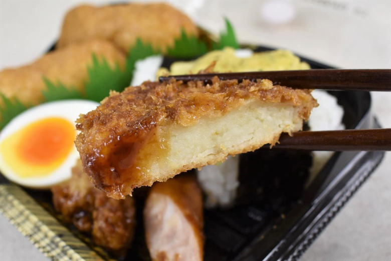 おすすめファミマおにぎりいなり＆おむすびセット」の写真