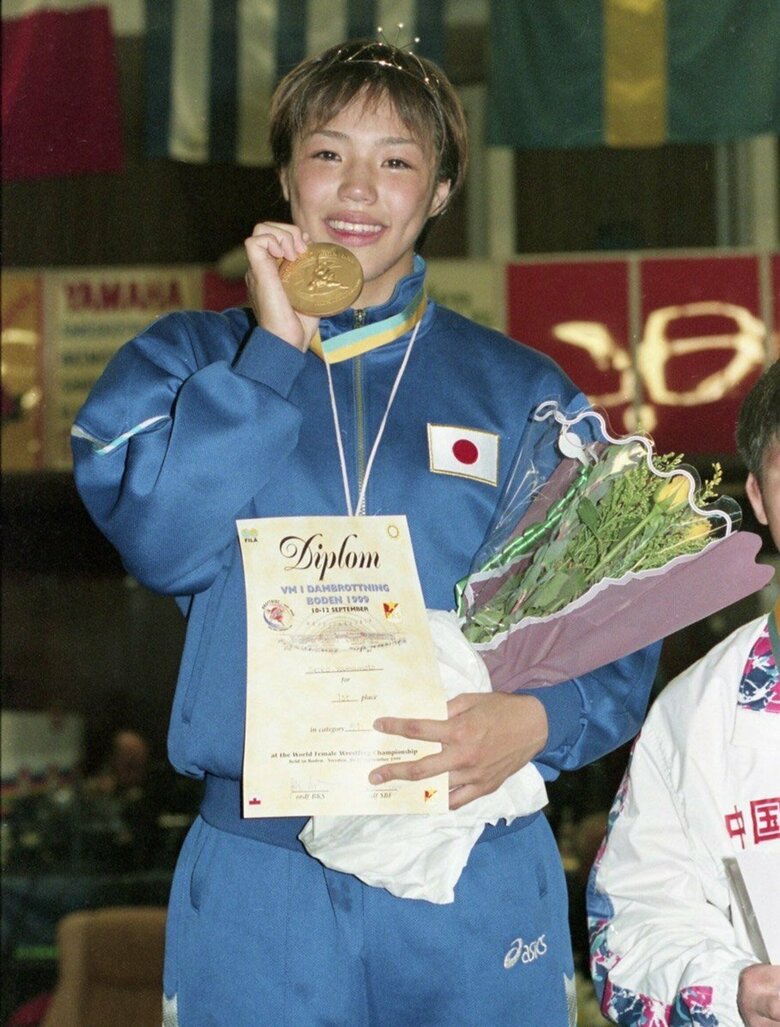 初の世界選手権で優勝した19歳のダルビッシュ聖子さん。ショートカットがお似合いで笑顔が可愛い
