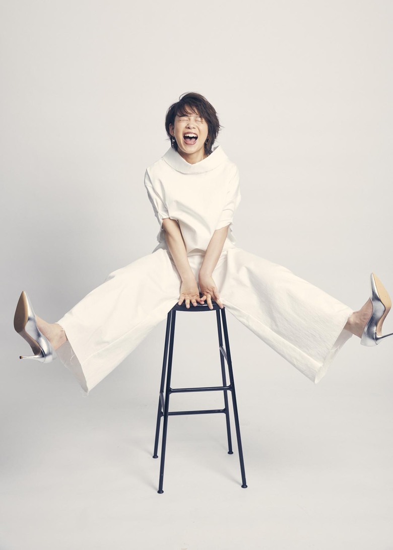 「モデルみたい」弾ける笑顔とポージングが素敵な高木さん