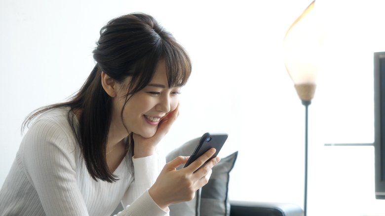 iStock.com/metamorworks