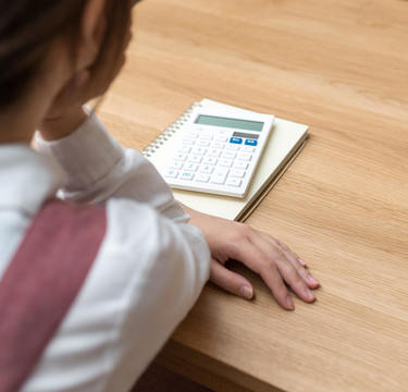 家計に不安を抱くのは「ママだけが家計管理」している家庭だった!?