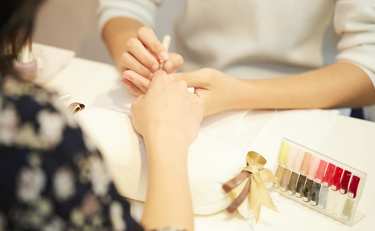 インスタ2語検索では見つからない「旬なネイルデザイン」