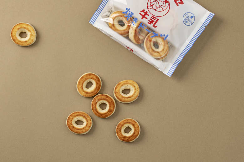 オブセ牛乳焼きドーナツ