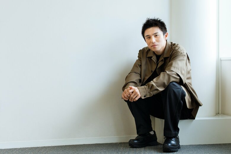 自然な表情にも、どこか温かみがある