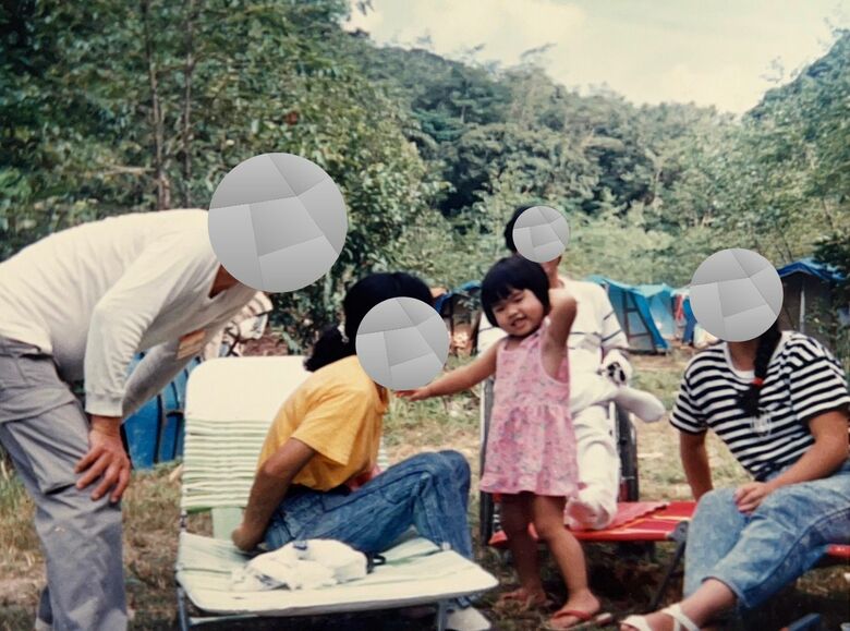 ろう者の両親を手話でサポートしていた幼少期