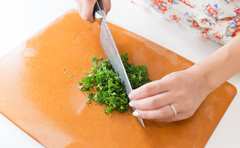 栄養が凄い！パセリは隠れたスーパーフード「その使い方じゃもったいない」