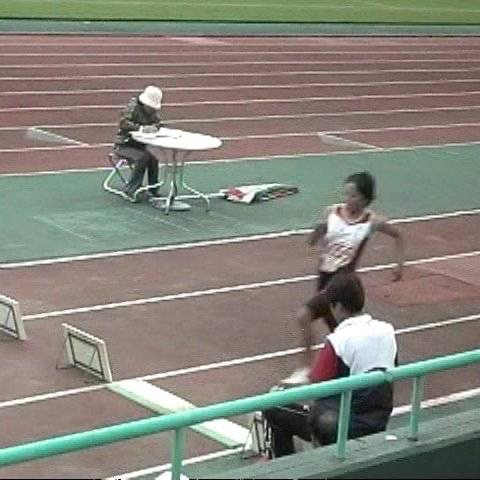 ゴールを目指して全力疾走！ 陸上競技に打ち込んでいた小学生のころ