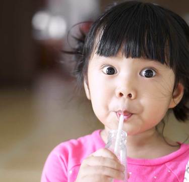 あなたの「間違った褒め方」が子供の可能性を潰してませんか…？