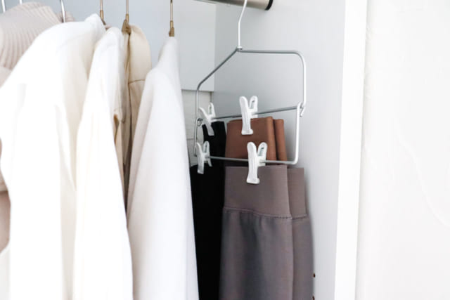 「ピンチズボンハンガー」の使用例