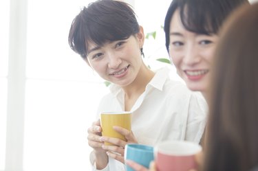 よく行く店、習い事、受験校まで…なんでもマネしてくるママ友がストレス【心理士に聞く】