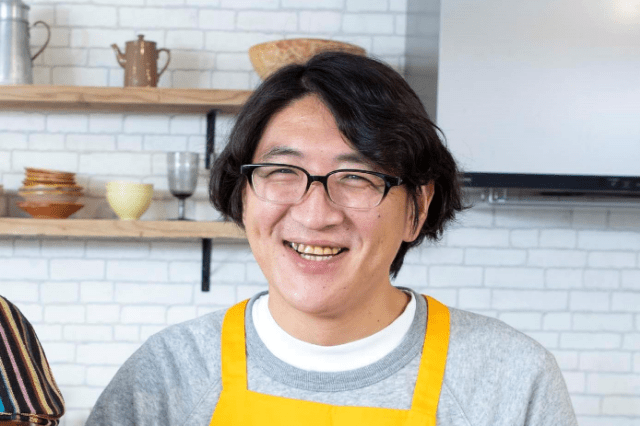 兼業主夫放送作家の杉山錠士さん