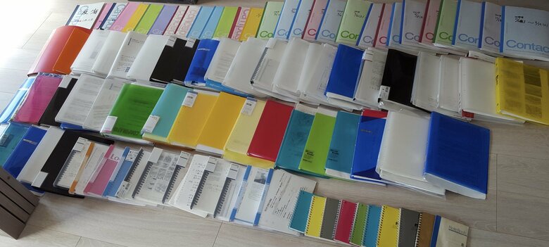 毎日つけている「反省ノート」は100冊以上に！