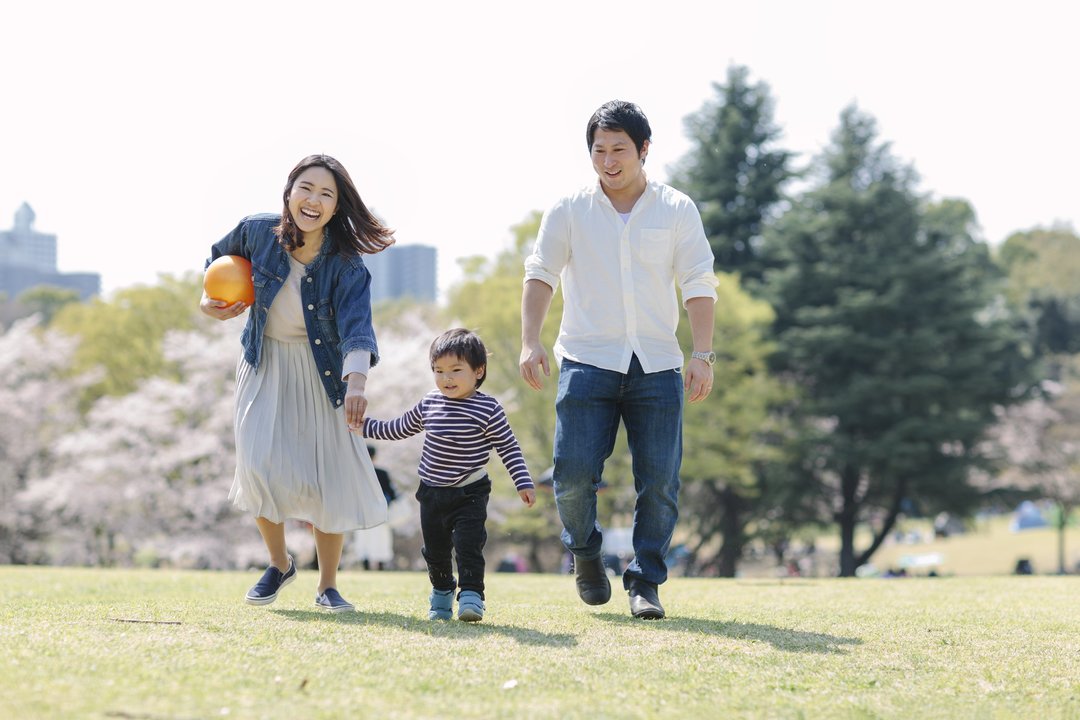 Japanese family enjoying their time in spring