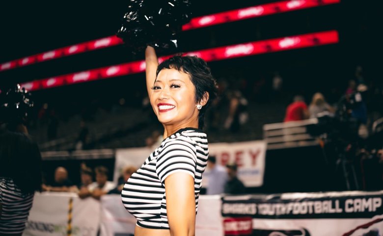 今年2月にプロの屋内アメフトリーグ、シャークスと契約しパフォーマンスを披露している（撮影／Brandon LaRochelle）