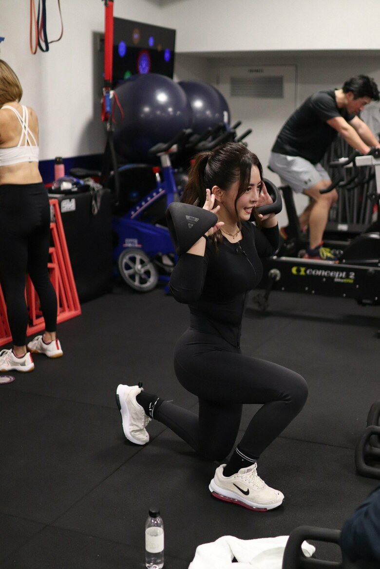 トレーニング中の真剣な眼差しも美しい菊池瑠美さん