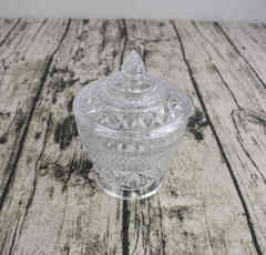 ダイソー「シャイニーポット」子育て世代も安心のガラス風インテリア！